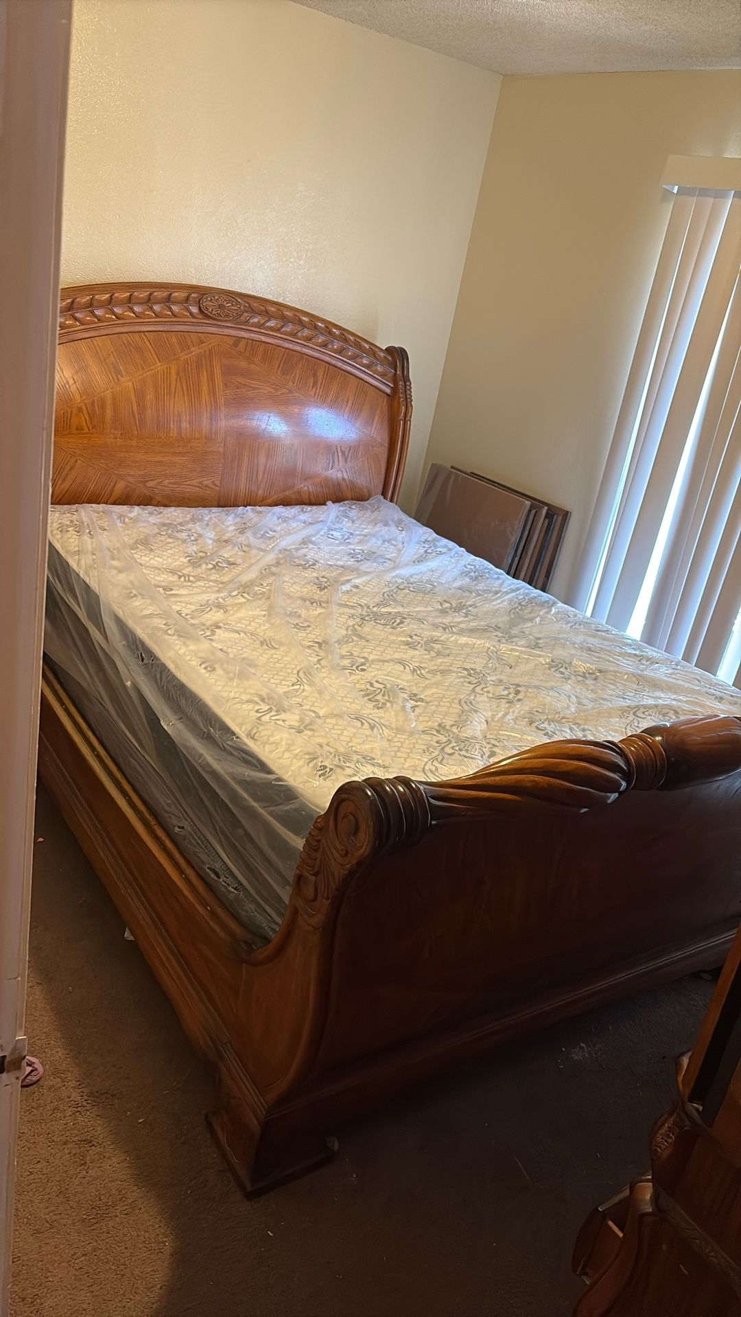 Queen Size Bed Frame With Armor