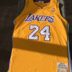 Authentic Mitchell and Ness Basketball Jersey Los Angeles Lakers 2008-09 Kobe Bryant XL 