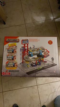 Matchbox Spin Cyclone Car Wash Playset 2025