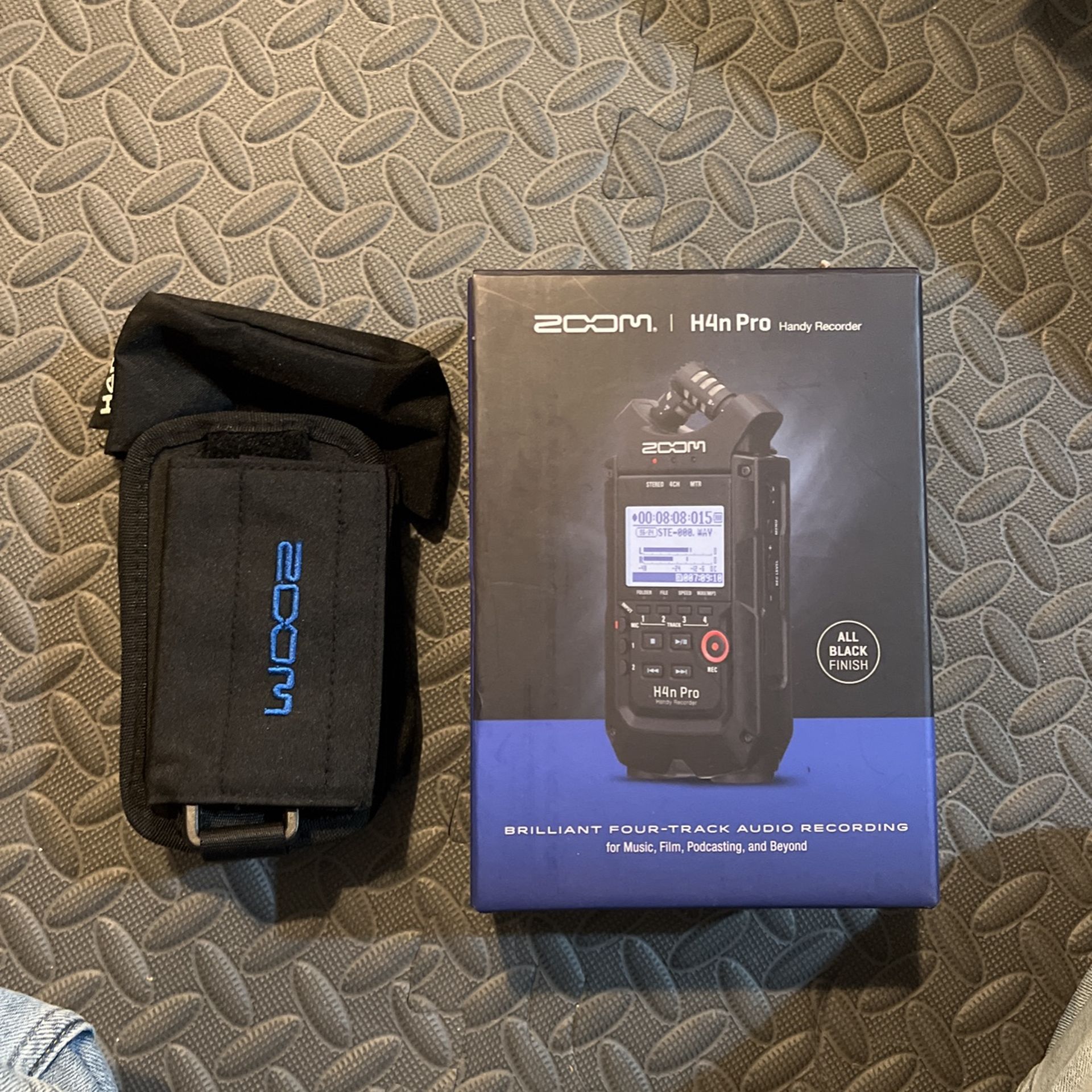 Zoom H4n Pro Recorder