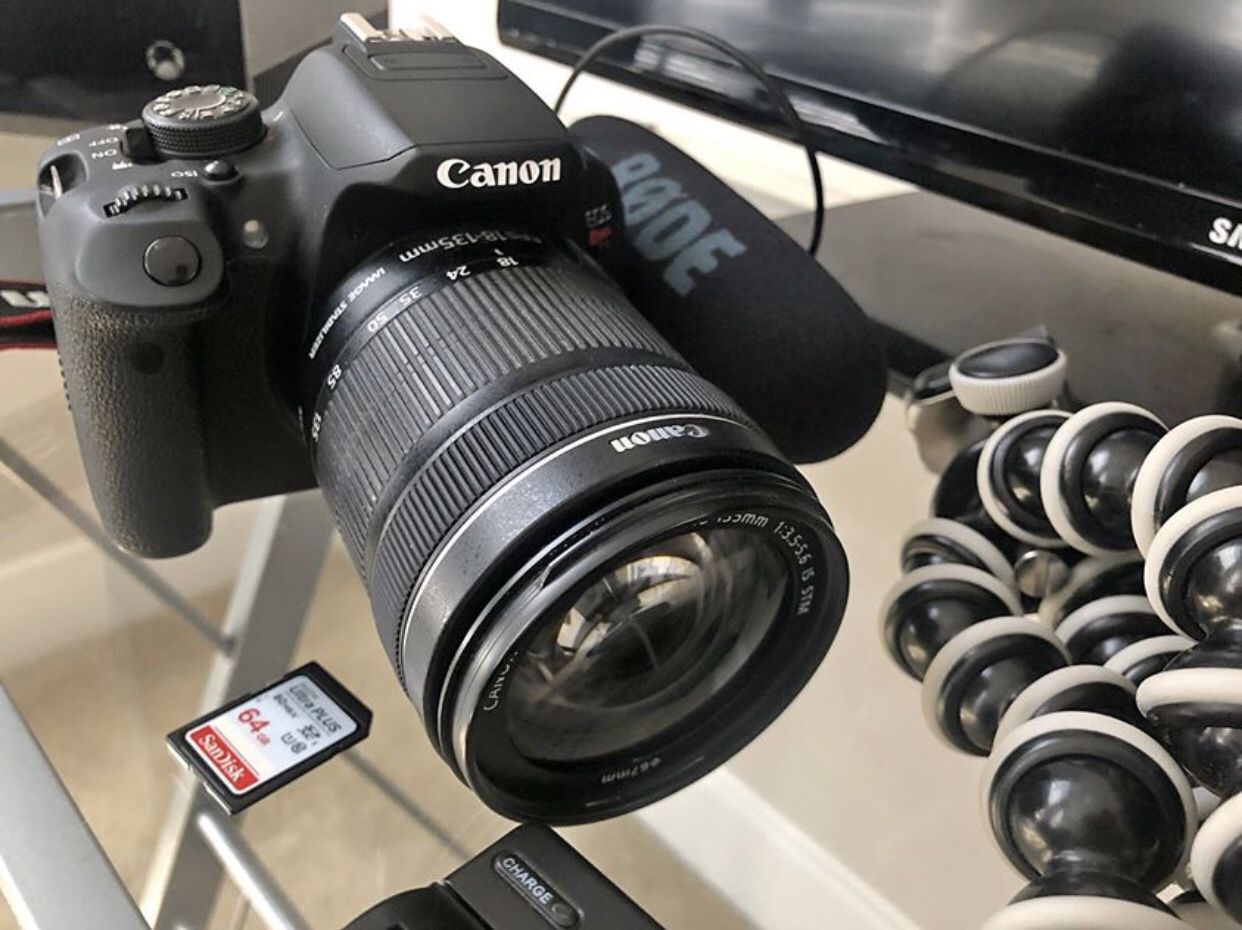 Canon EOS Rebel T5i with accessories