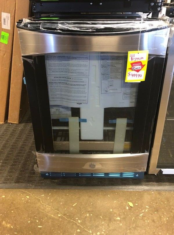 Brand New GE Profile Can Capacity (5.3-cu ft) Residential Stainless Steel Freestanding Beverage Center 7V