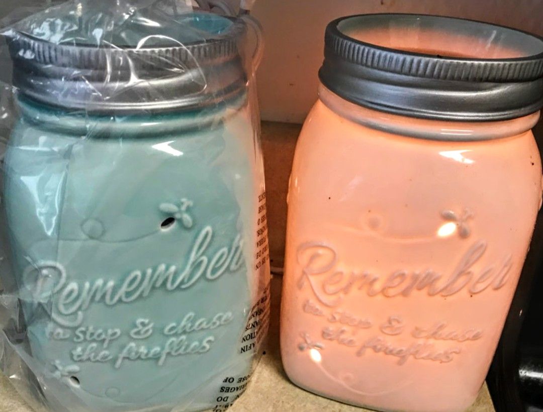 RETIRED/DISCONTINUED Scentsy Full Size Warmer "CHASING FIREFLIES"