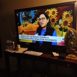 Vicio Tv  62 Inches Good Conditions