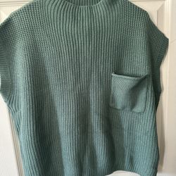 New Turtleneck Top in Regenerative Wool size XXL(cash & pick up only)