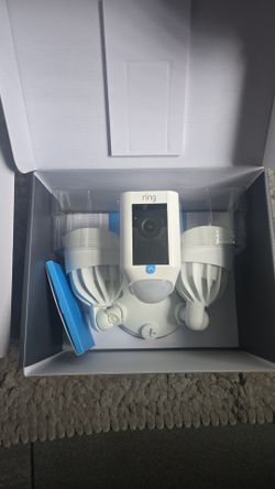 RING Flood Light Cam - Wired