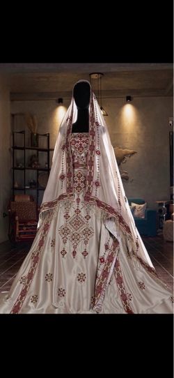 Bridal Modern Henna Thobe