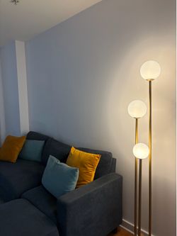 Floor lamp