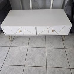 Coffee Table MOVING SOON NEED TO SELL ASAP
