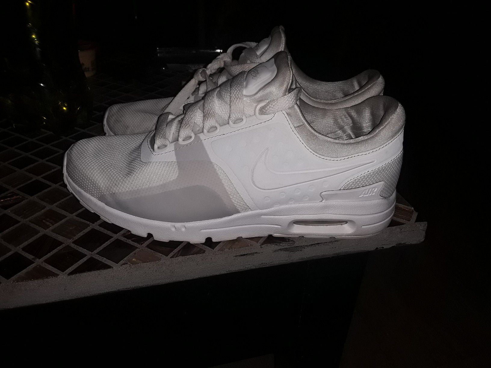 Womens size 6.5 nike air