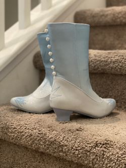 GIRLS FROZEN BOOTS SIZE 13/1