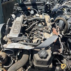 Toyota pick up parts 22R e motor