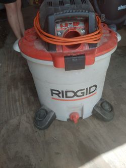 Rigid Shop Vacuum 