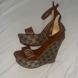 Brown Heels Size 7