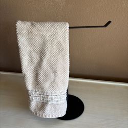 Black Metal Hand Towel Stand Holder 
