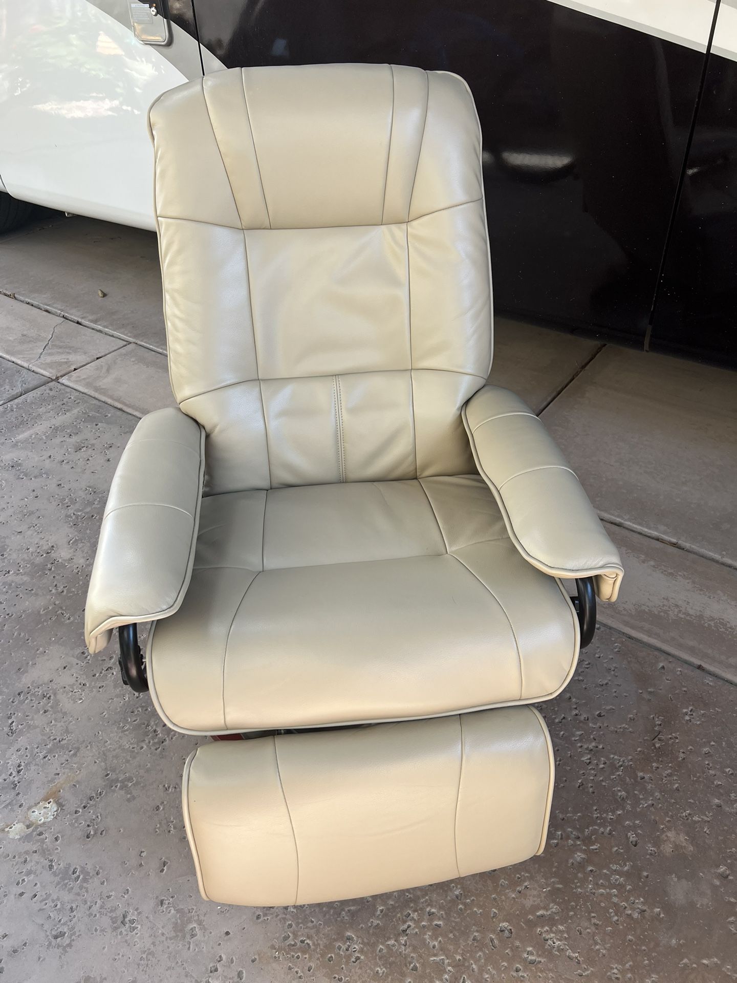 Beige Recliner Chair $60