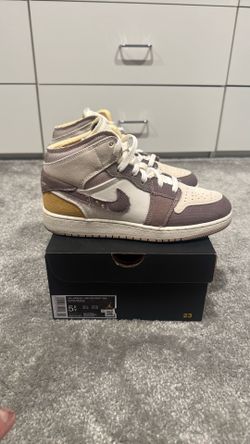 Nike Air Jordan 1 Mid SE Craft