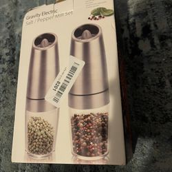 Gravity Electric Salt And Pepper Grinder 