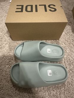 Adidas Yeezy Slide Salt Size 7M