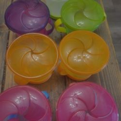 Munchkin Snack Cups