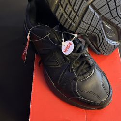Women’s New Balance Slip Resistant Shoes Size 7