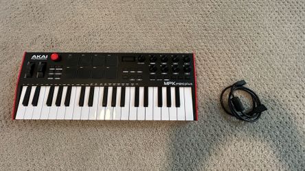 Akai MPK Mini Play - Like new