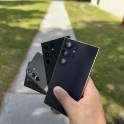 iPhone 11 / 11 Pro / 11 Pro Max Factory Unlocked / International