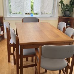 Extendable Dining Tabl