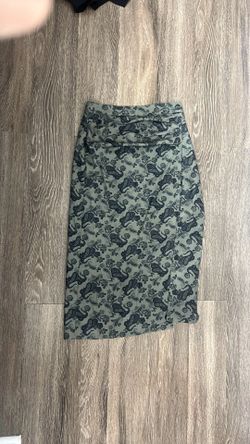 Patterned Skirt with Slit (M)
