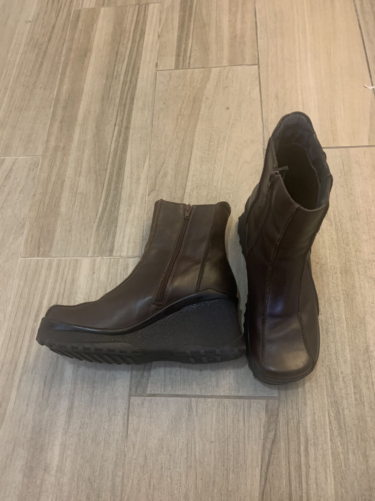 🔥GREAT DEAL🔥 ALDO Female Boots / Shoes