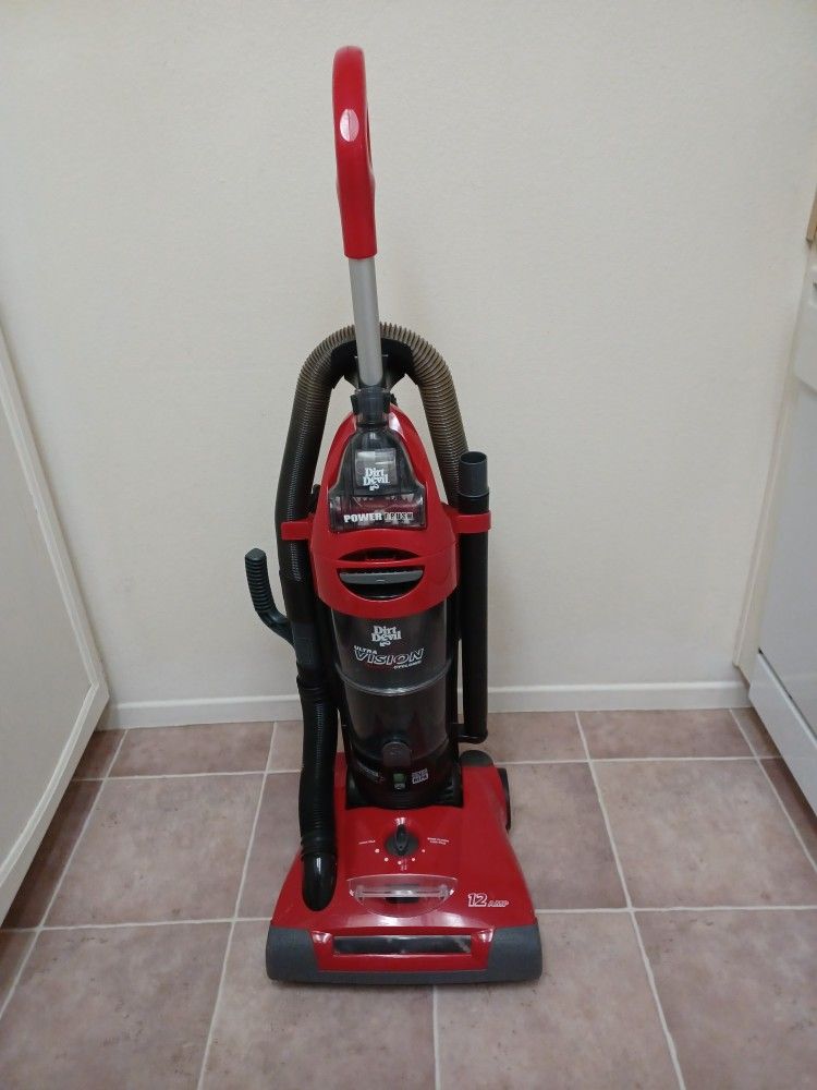 Dirt Devil Ultra Vision Cyclonic Vacuum