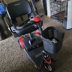 Mobility Scooter  3-wheel GoGo Elite