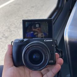 Cannon Eos M3