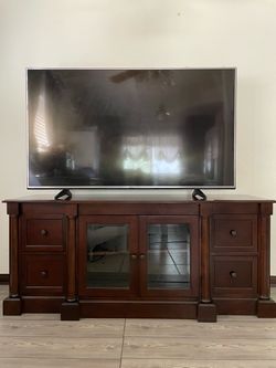 Solid Wood TV Stand / Entertainment Center