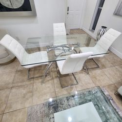 Mesa De Comedor Con 4 Sillas