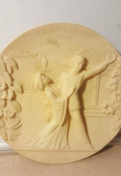 STUDIO DANTE DI VOLTERADICI - Madama Butterfly 1977  Ivory Alabaster Plate