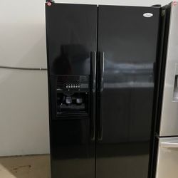 Refrigerator Whirlpool Side By Side 