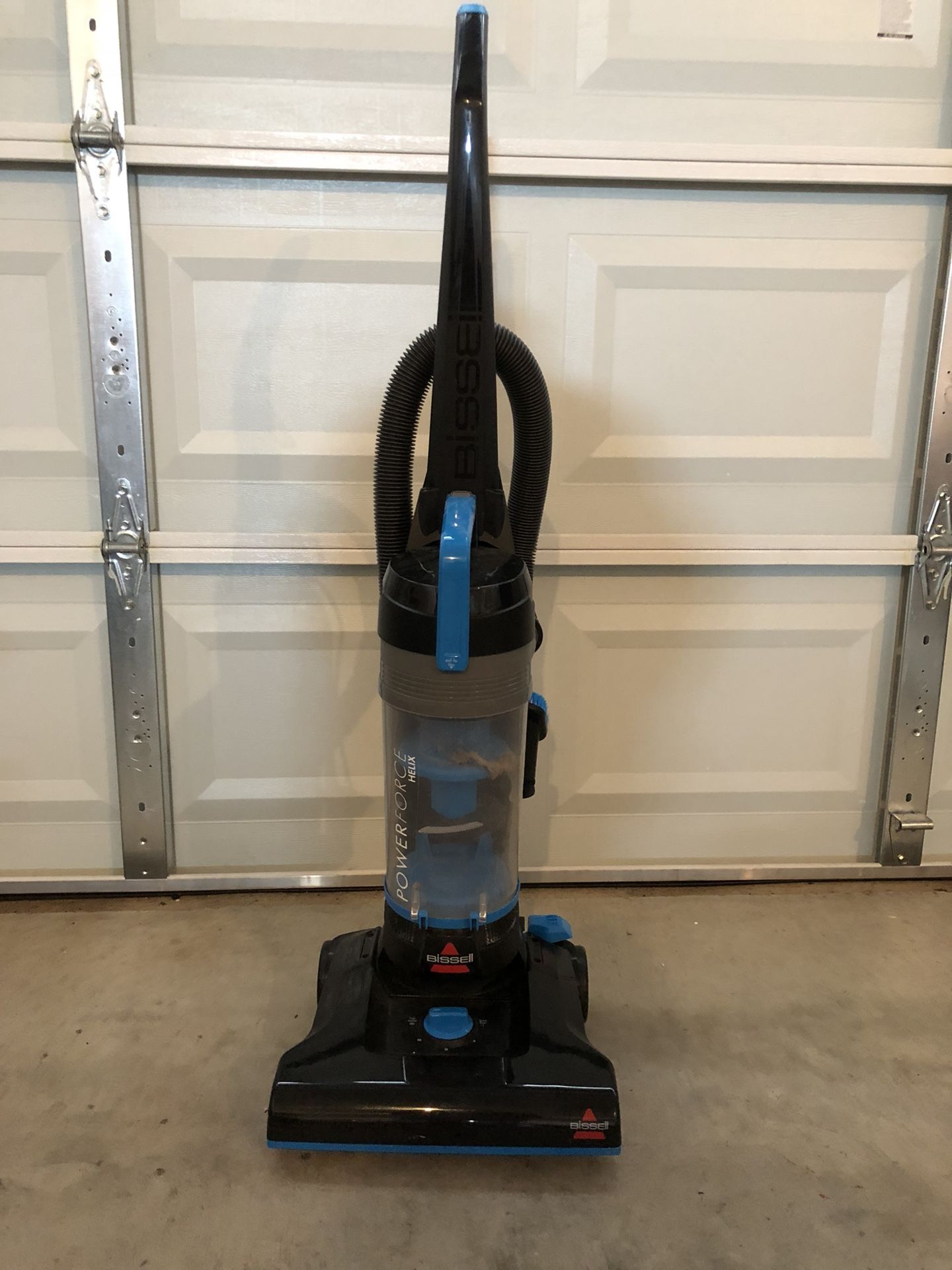 BISSELL PowerForce Helix Bagless Upright Vacuum (new and improved version of 1700), 2191