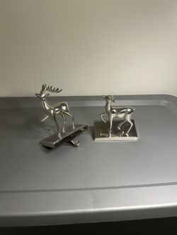Elegant Silver Deer Figurines – Modern Home Decor Pair