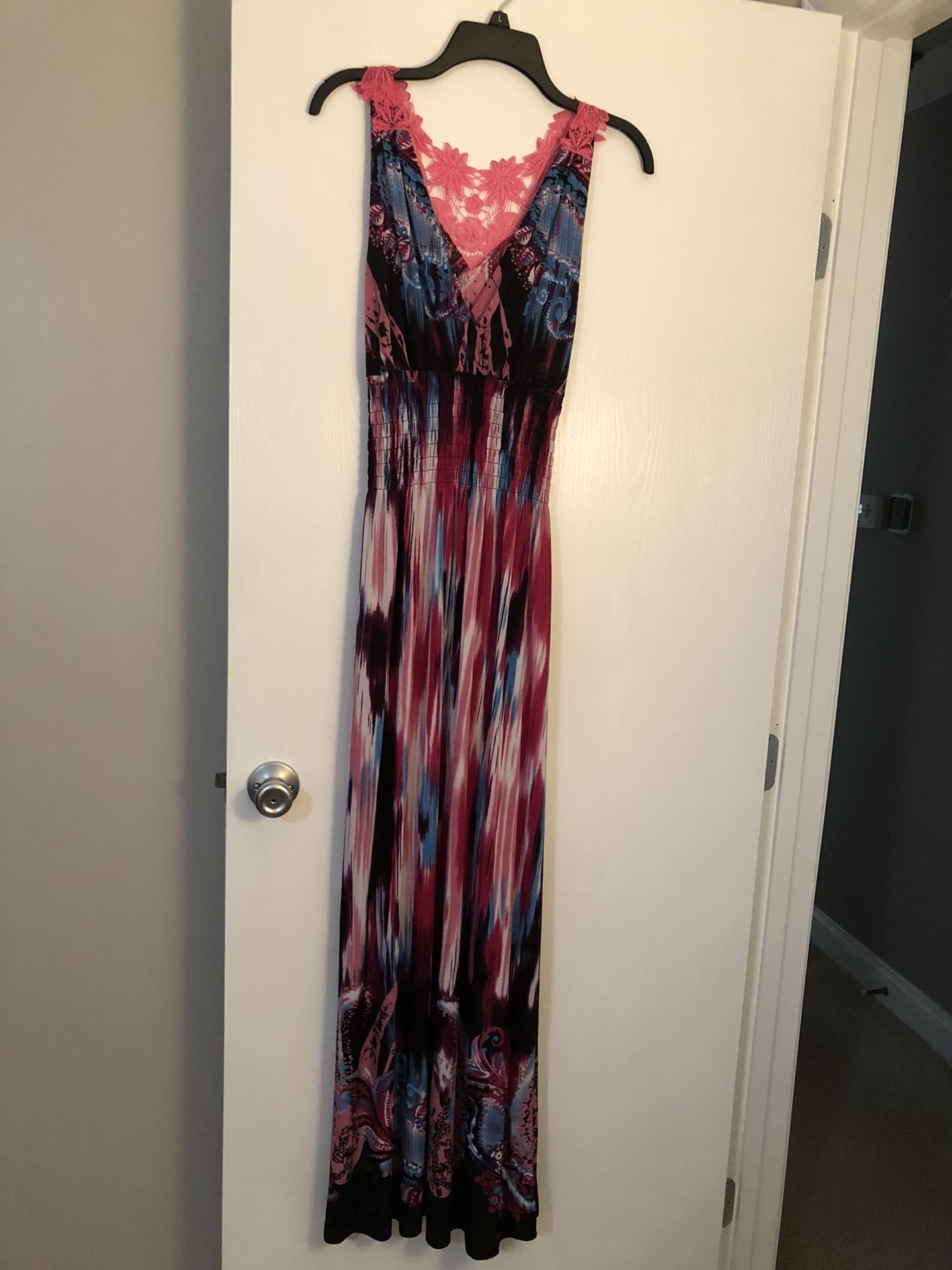Beautiful sundress!!
