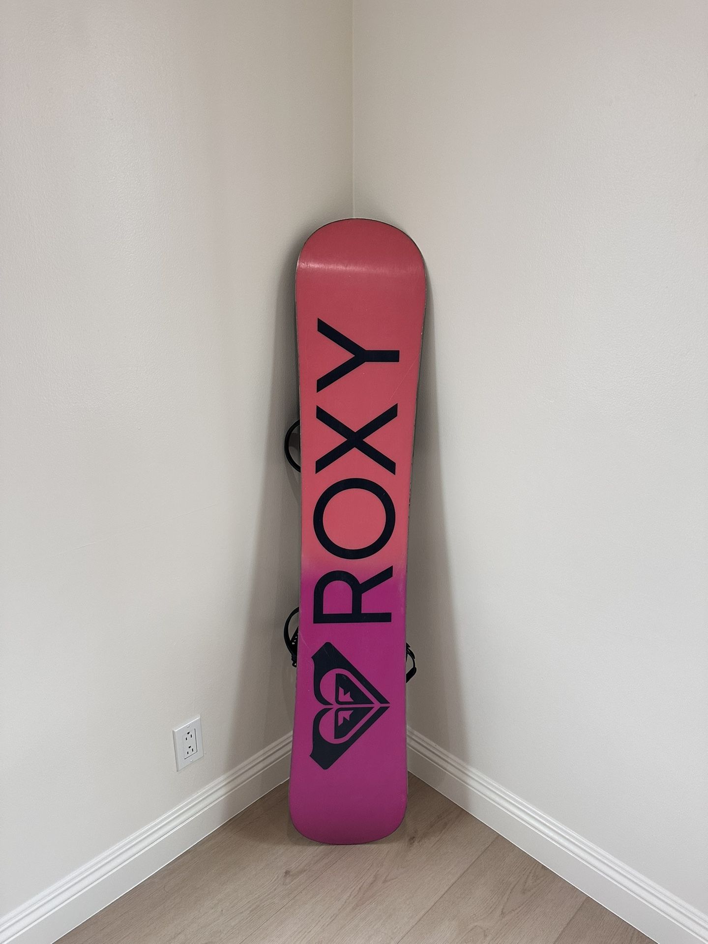 Women’s Roxy Snowboard & Bindings