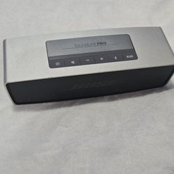 Bose SoundLink Mini Bluetooth speaker.