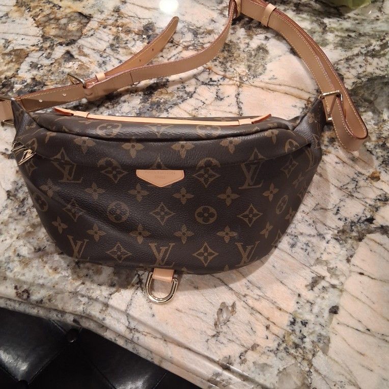 LOUIS VUITTON BUMBAG