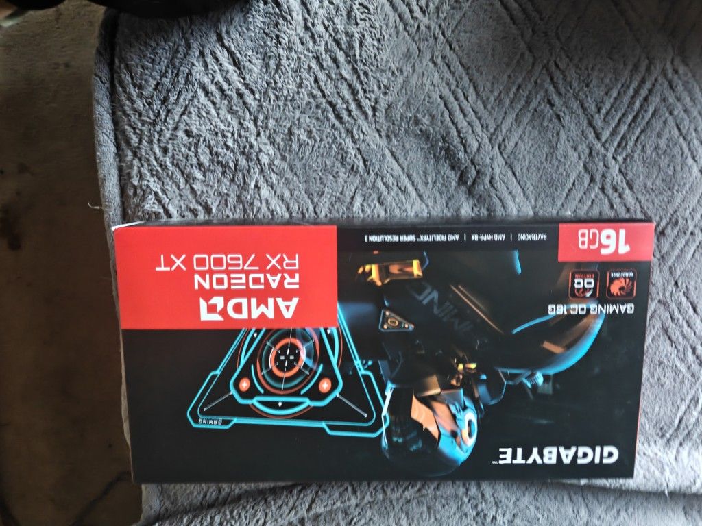 Amd Radeon RX 7600 Xt
