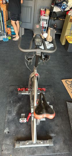 Schwinn cycle bike