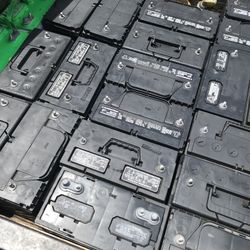 Group 31 Truck Batteries Avoid low cranking batteries that can’t get your diesel truck started!  These are made for diesel trucks Batteries