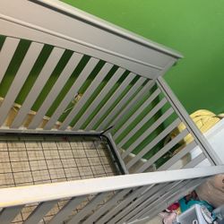4 In 1 Crib For Sale 