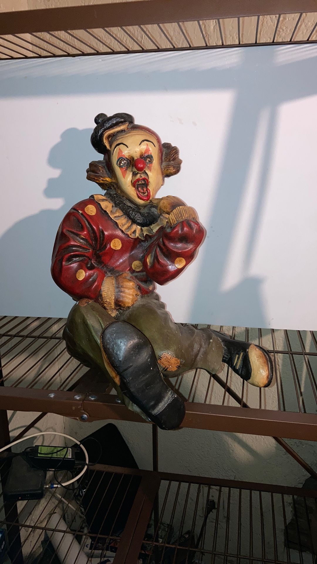 Old Clown Statue In Good Condition $120