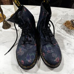 Doc Marten floral boots size 7