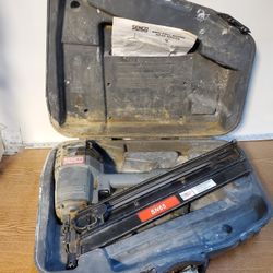 SENCO SN60 AIR POWERED FRAMING NAILER, WITH CASE/MANUAL WORKING